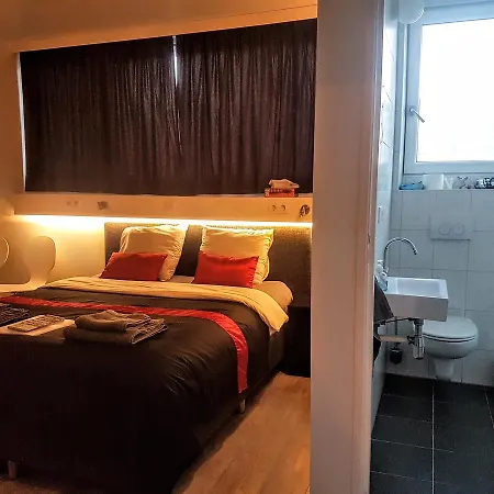 Bed & Breakfast Holland 2*