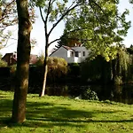 Holland Bed & Breakfast