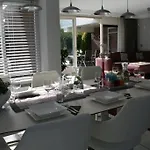 Bed & Breakfast Holland 2*